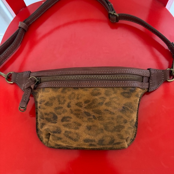 Sundance Vera Pelle Belt Bag/Fanny Pack - Picture 1 of 3